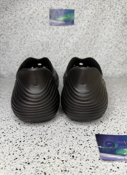 Nike ReactX Rejuven8 Triple Black 9 Men/10.5 Women “Preowned”