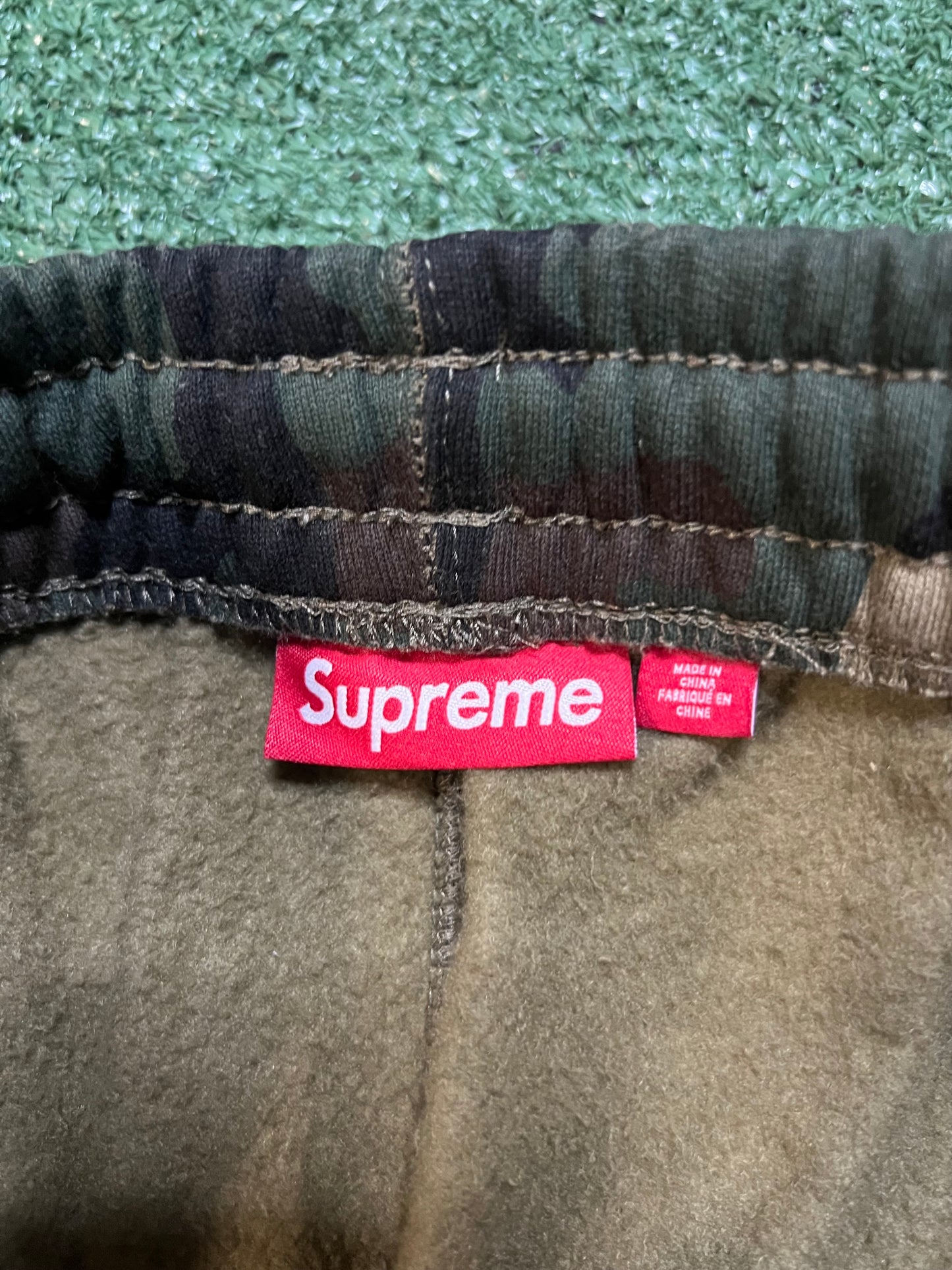 Supreme satin applique woodland camo sweatpants