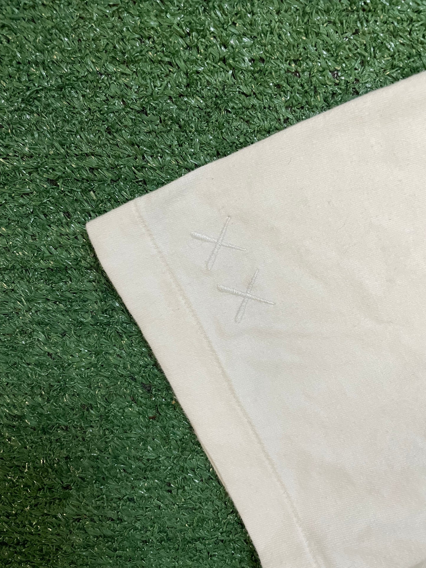 Kaws X Uniqlo clean slate tee