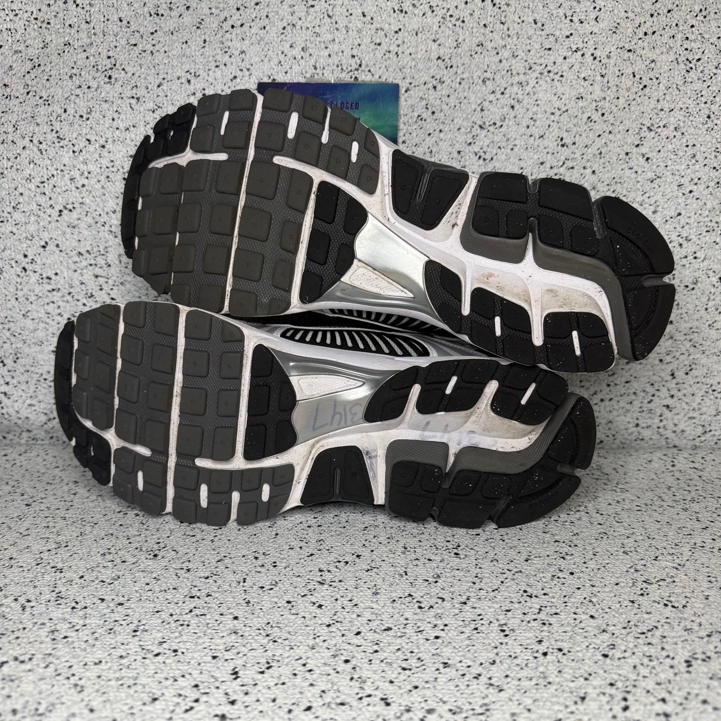 Nike Vomero Dark Grey 11 Men “Preowned”