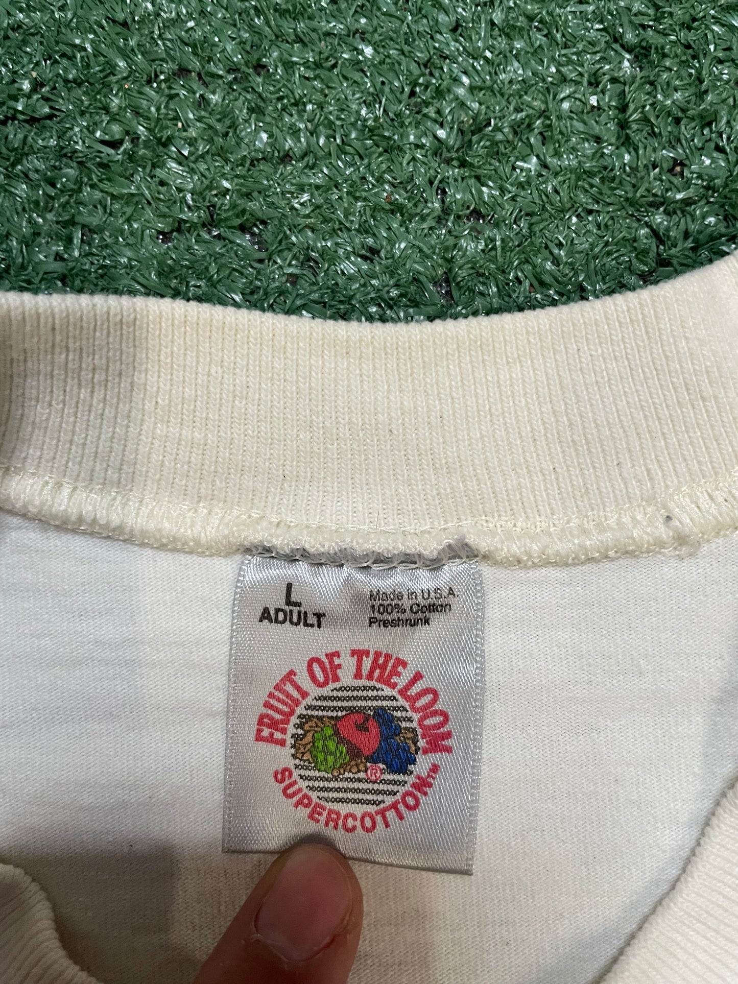 Vintage 1990s Moby’s salt spring marina tee