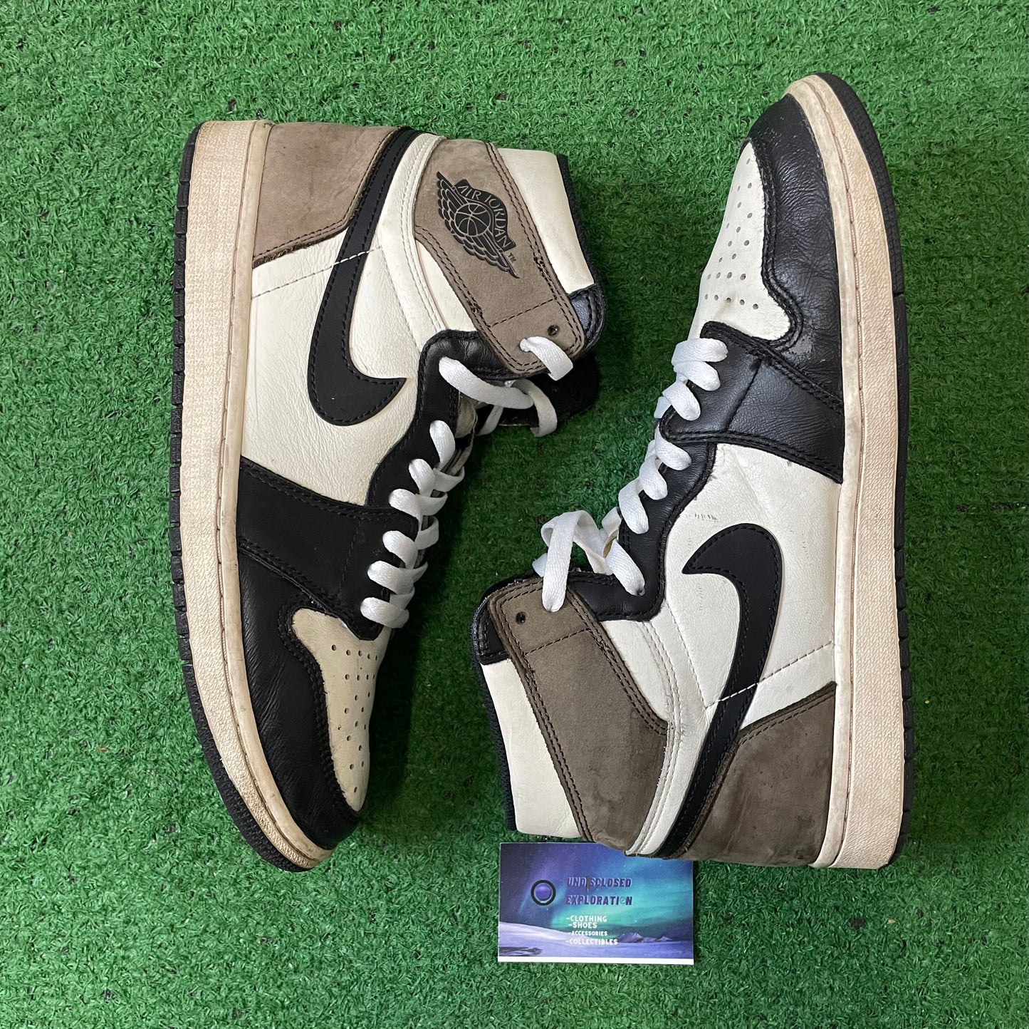 Jordan 1 high mocha size 10men/11.5women