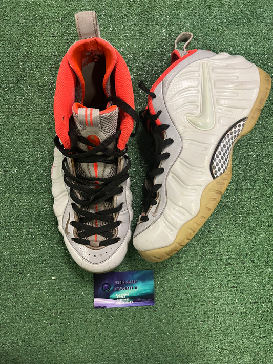 Nike air foamposite pro pure platinum size 10men/11.5women