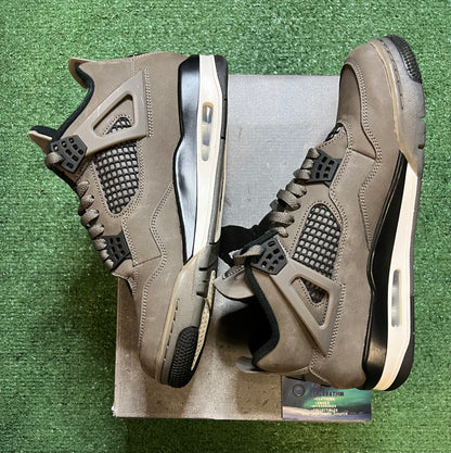 Jordan 4 cave stone size 10.5men/12women