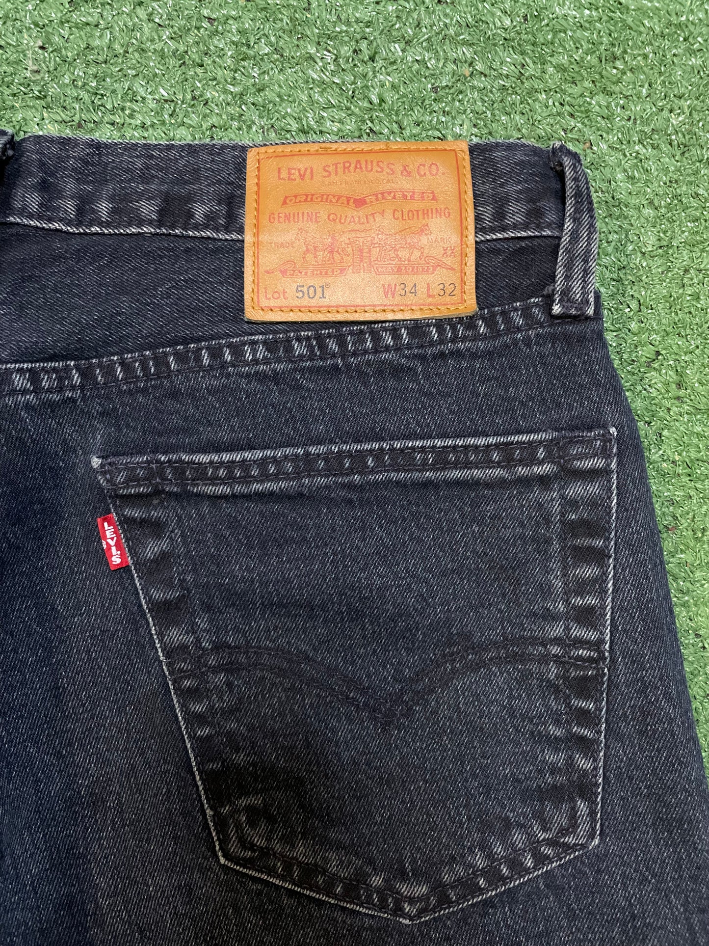 Levi 501 dark wash denim jeans