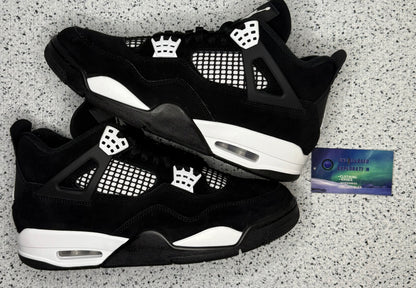 Jordan 4 White Thunder 9.5 Men/11 Women “Preowned”