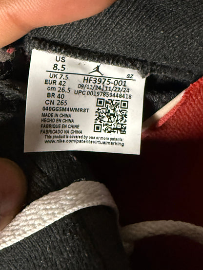 Jordan 5 Black Metallic Reimagined 8.5 Men/10 Women “Preowned”