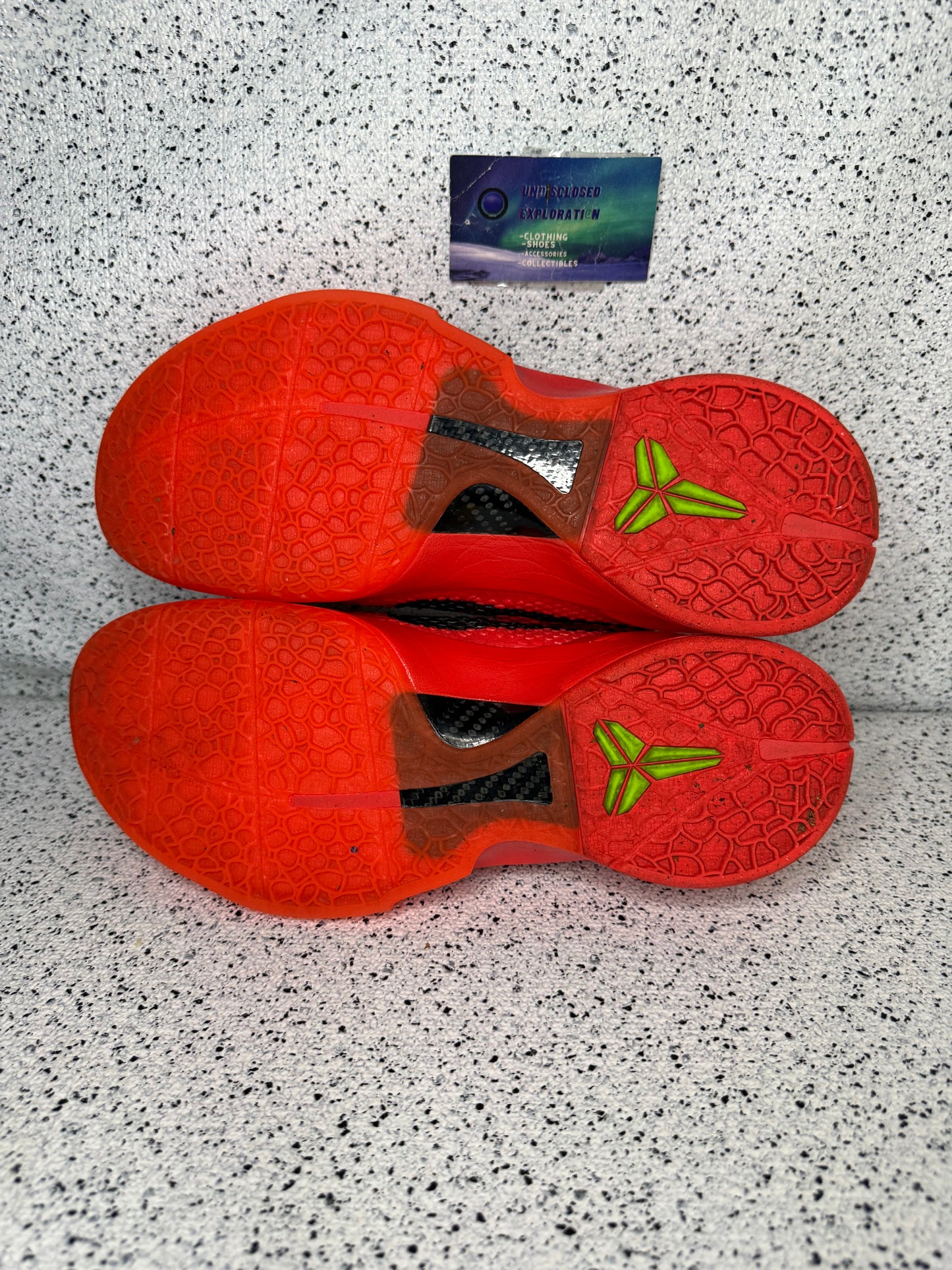 Kobe 6 Reverse Grinch 11.5 Men/13 Women “Preowned”