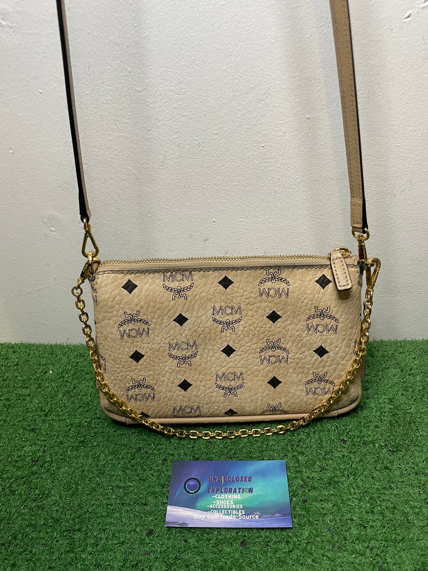 MCM visetos beige leather shoulder bag