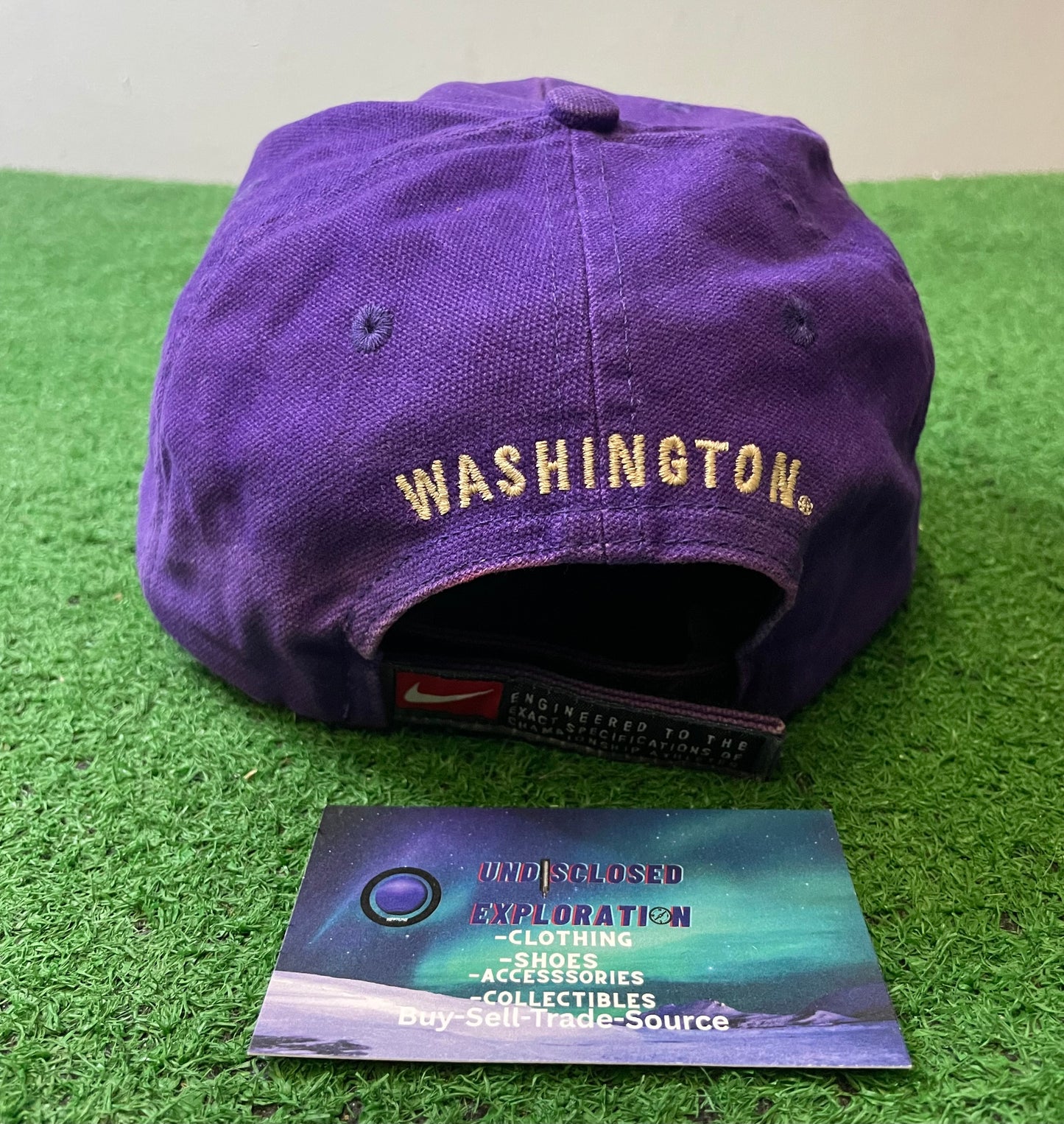 Vintage 1990s Nike UW University of Washington embroidered hat