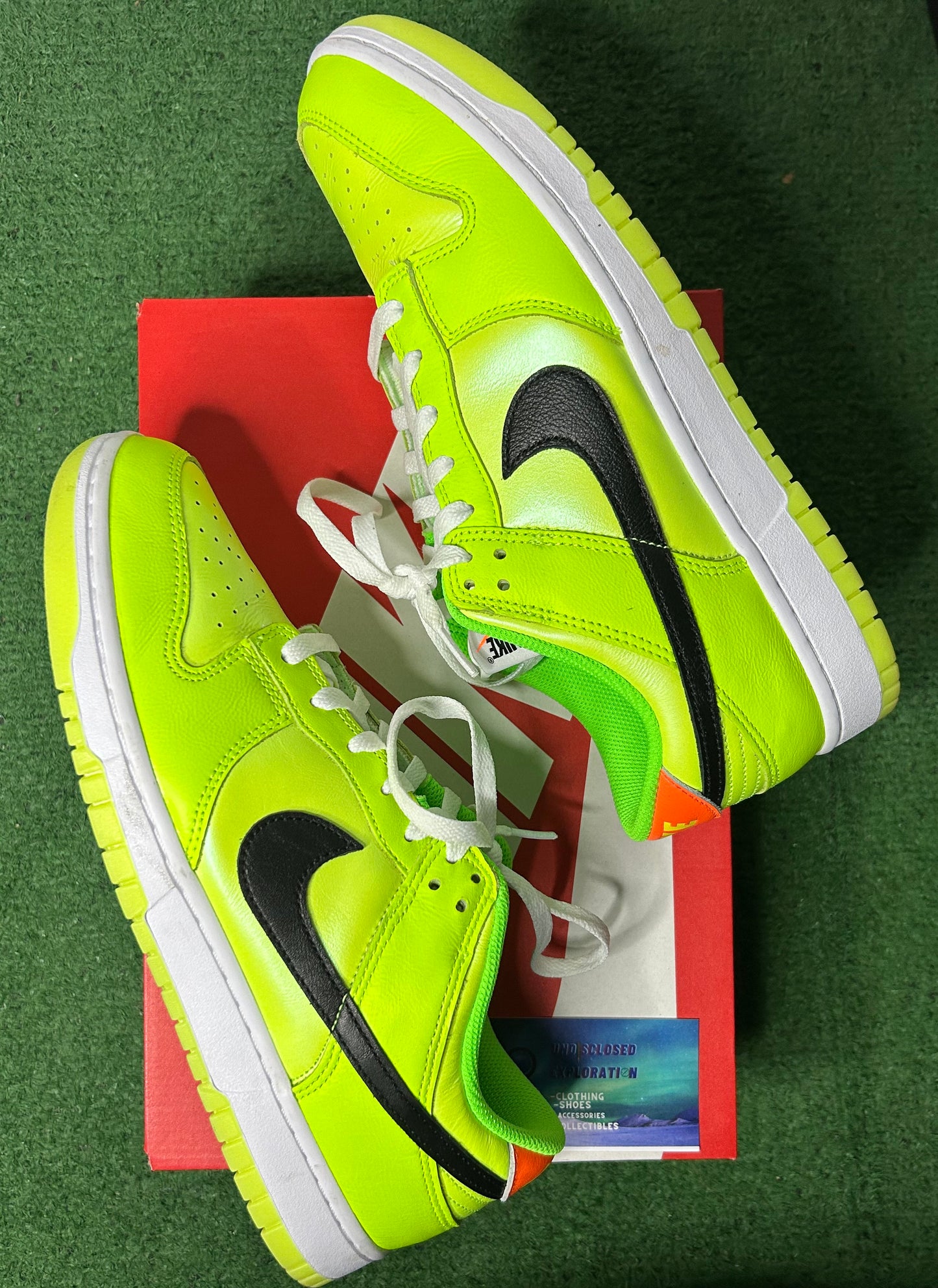 Nike Dunk low volt size 10.5men/12women