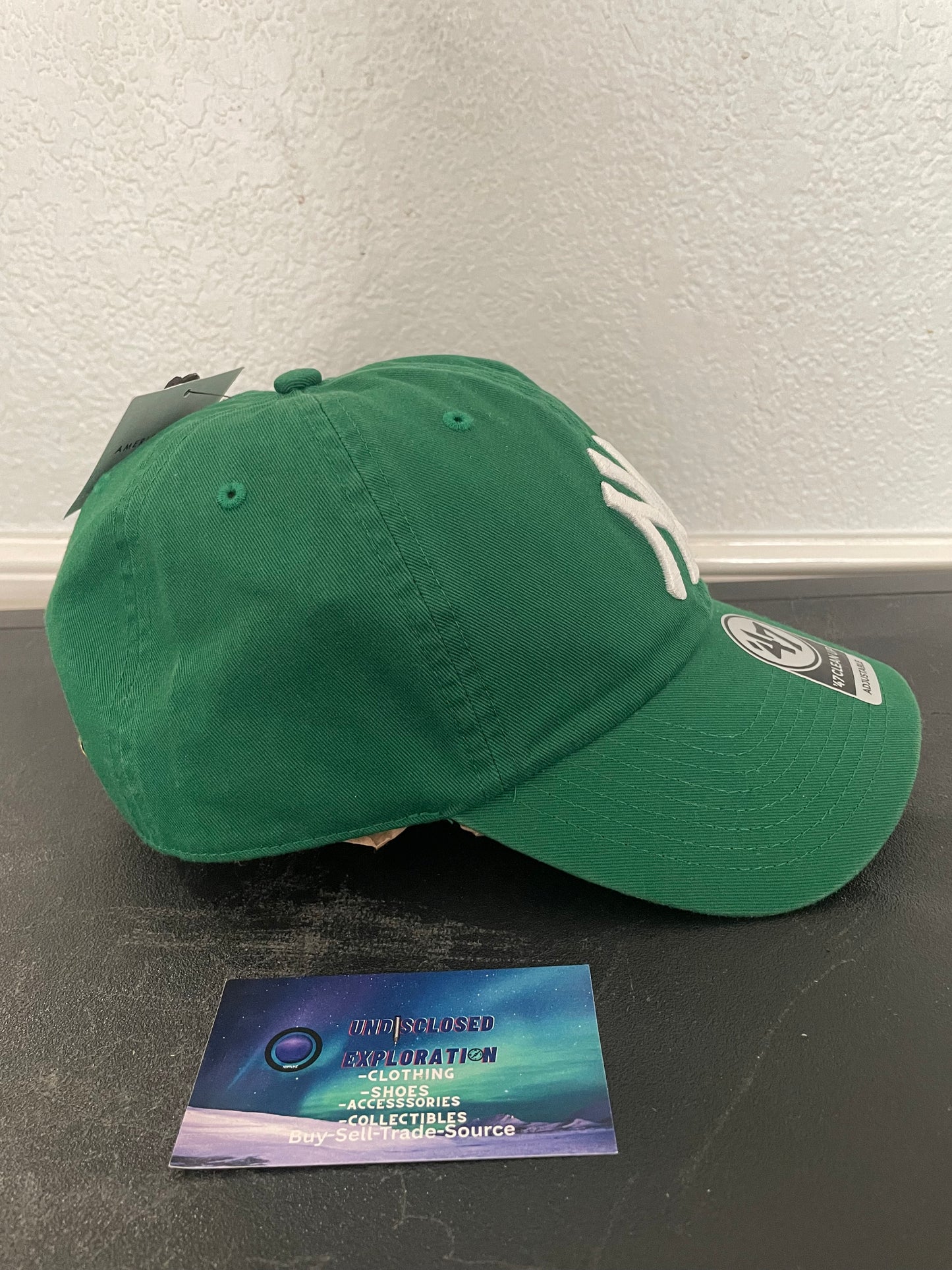 New York Yankees green hat