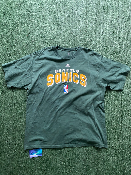 Vintage Adidas Seattle Supersonics T-shirt