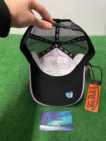 Von Dutch plum velvet staple hat