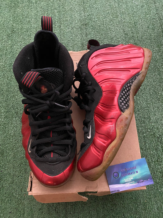 Nike Air Foamposite One metallic red 2012 size 10men/11.5women