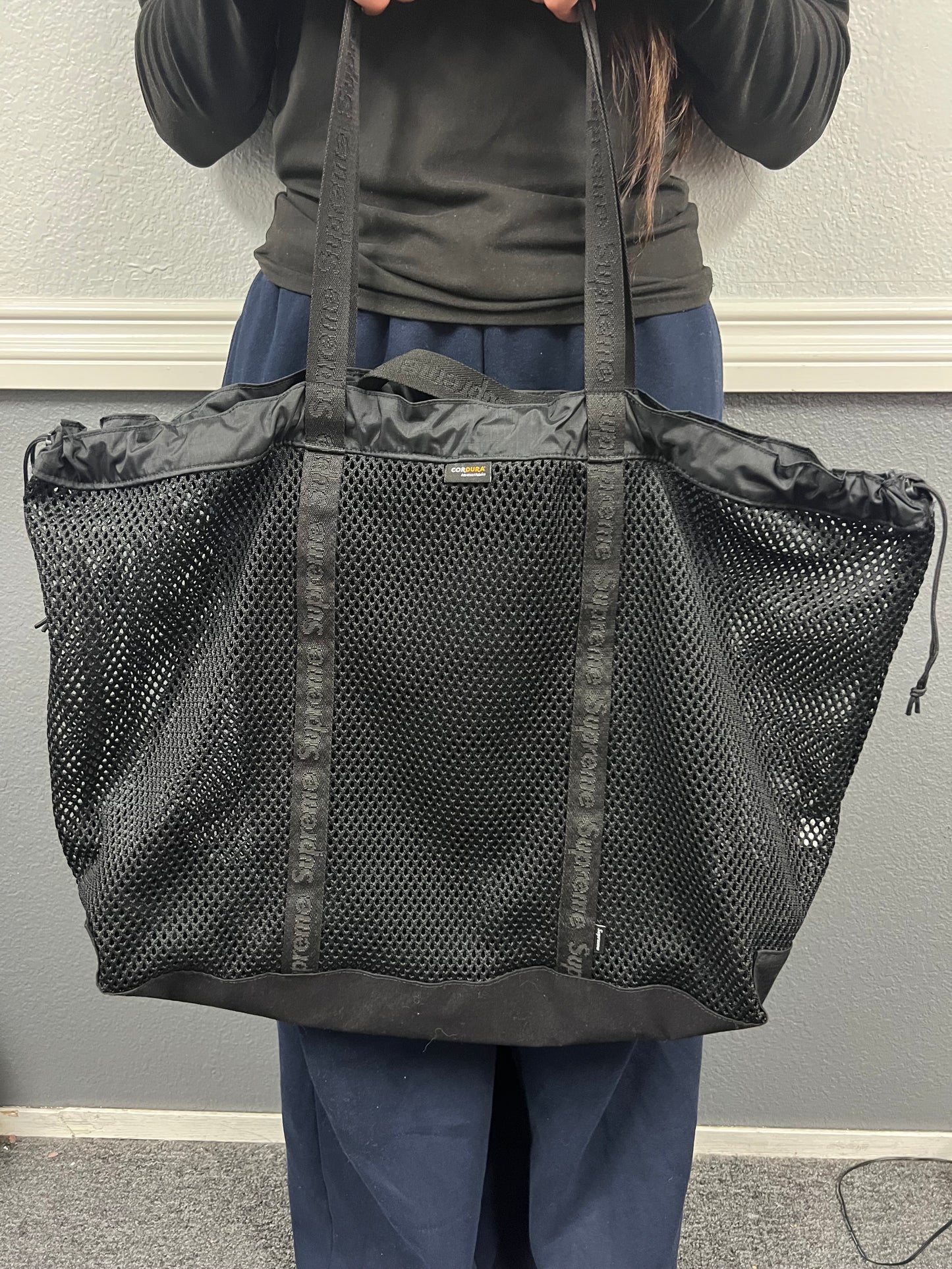 Supreme mesh tote bag black