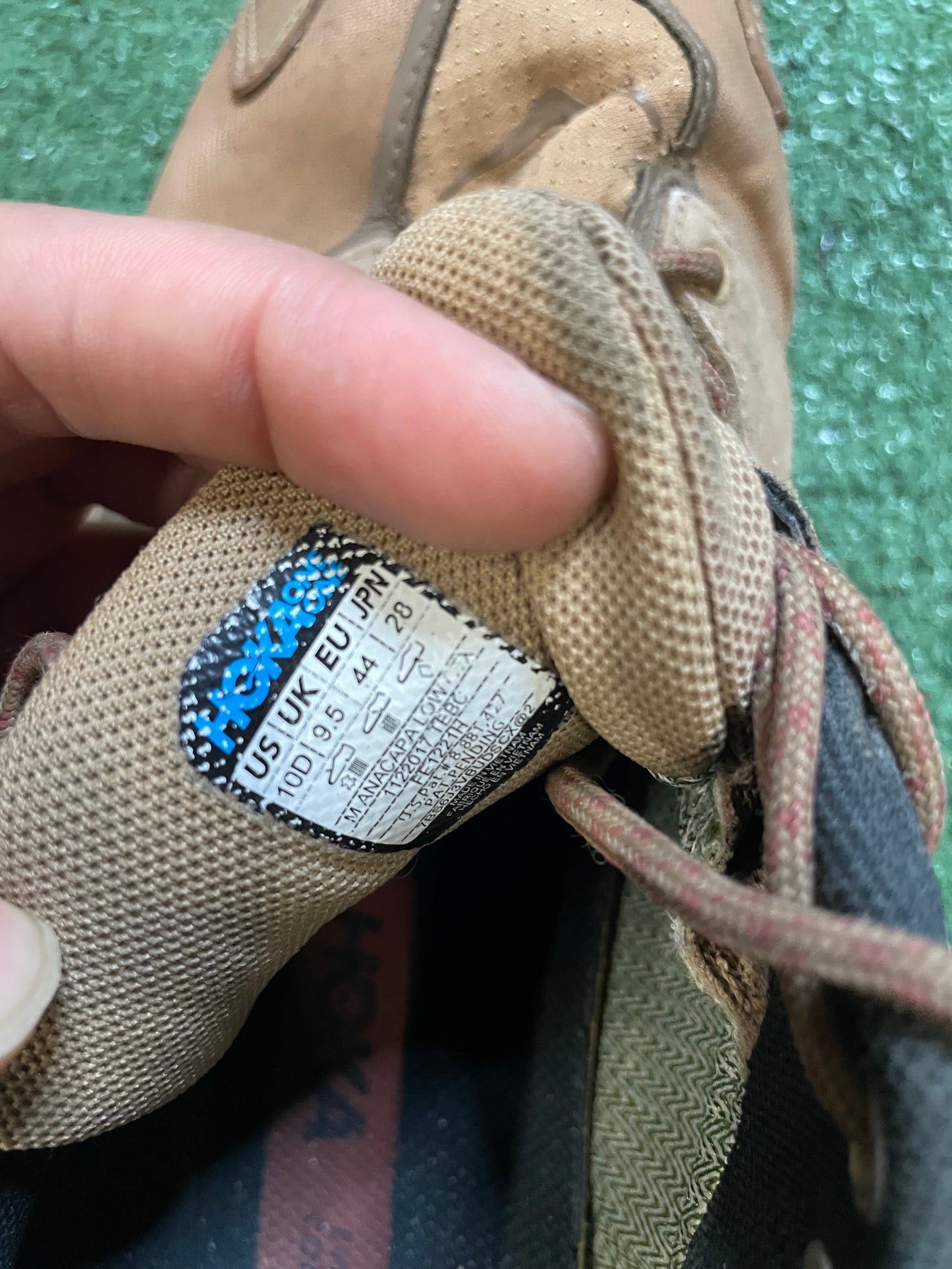 Hoka One One Anacapa Low GTX size 10men/11.5women