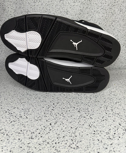 Jordan 4 White Thunder