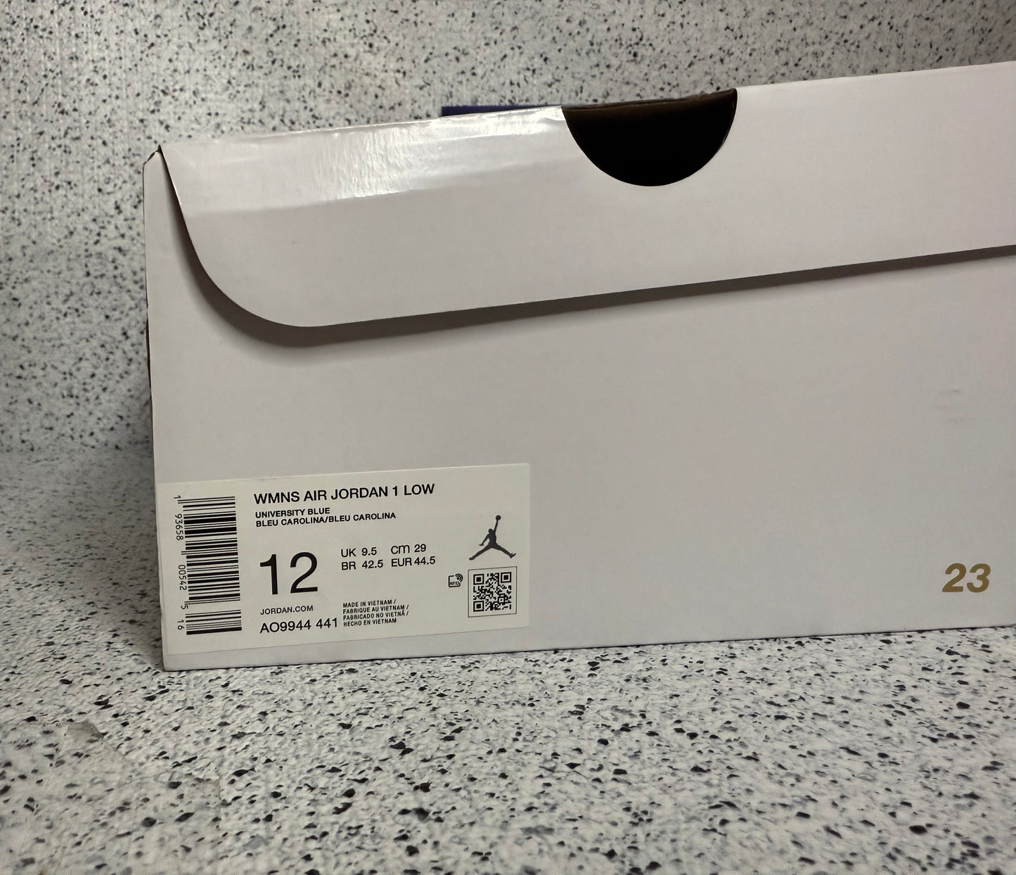 Jordan 1 Low UNC