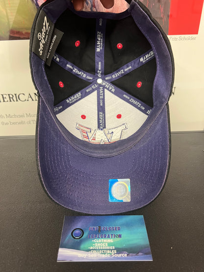 University of Washington UW Huskies American flag hat