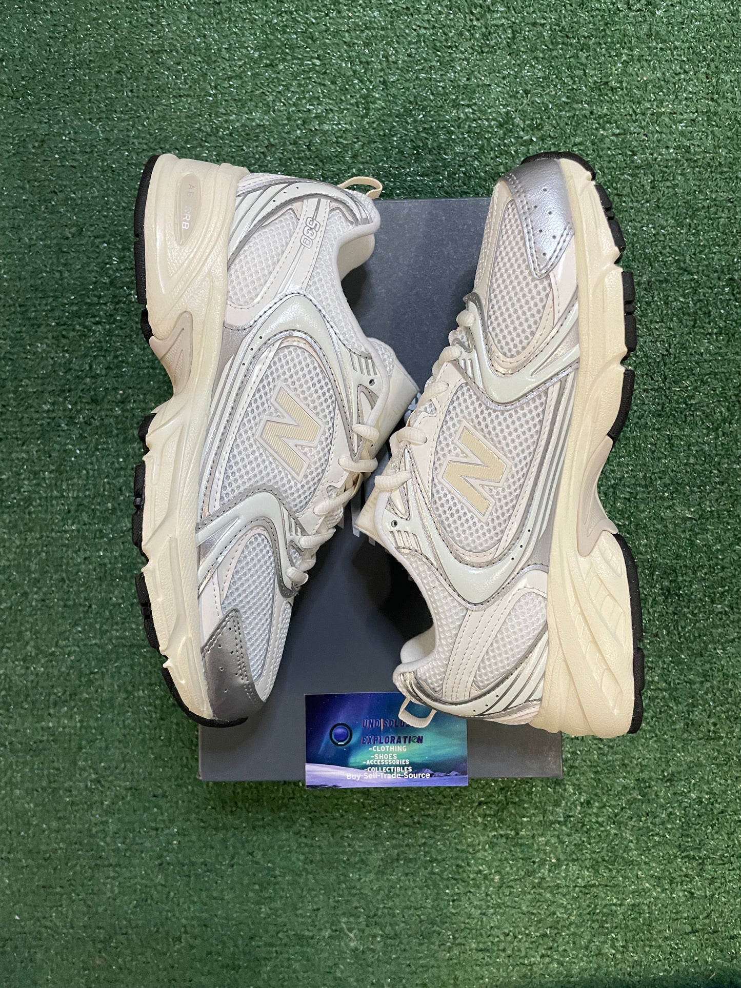 New Balance 530 linen