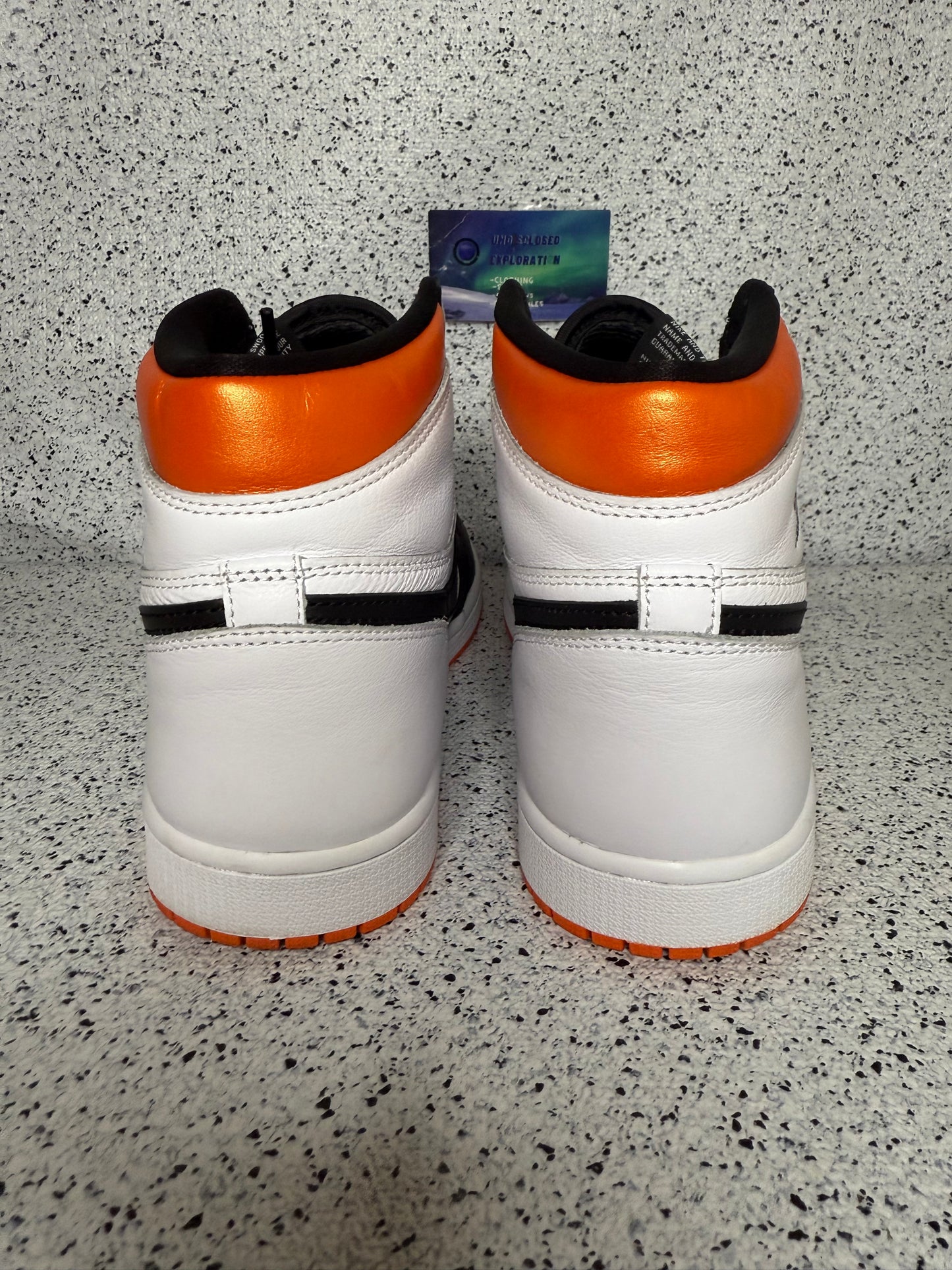 Jordan 1 Electro Orange 10 Men/11.5 Women “Preowned”