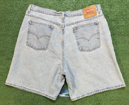 Vintage Levi light wash Jean shorts