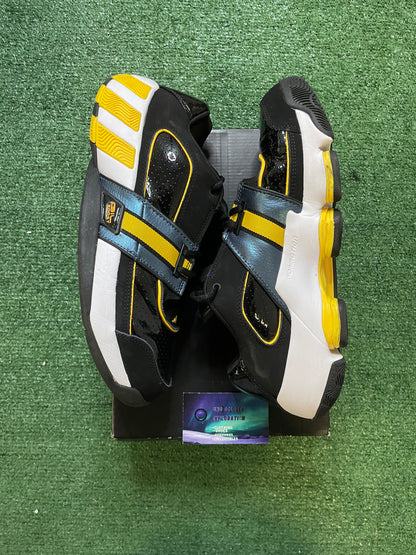 Adidas agent Gil restomod black bold gold size 10.5men/12women
