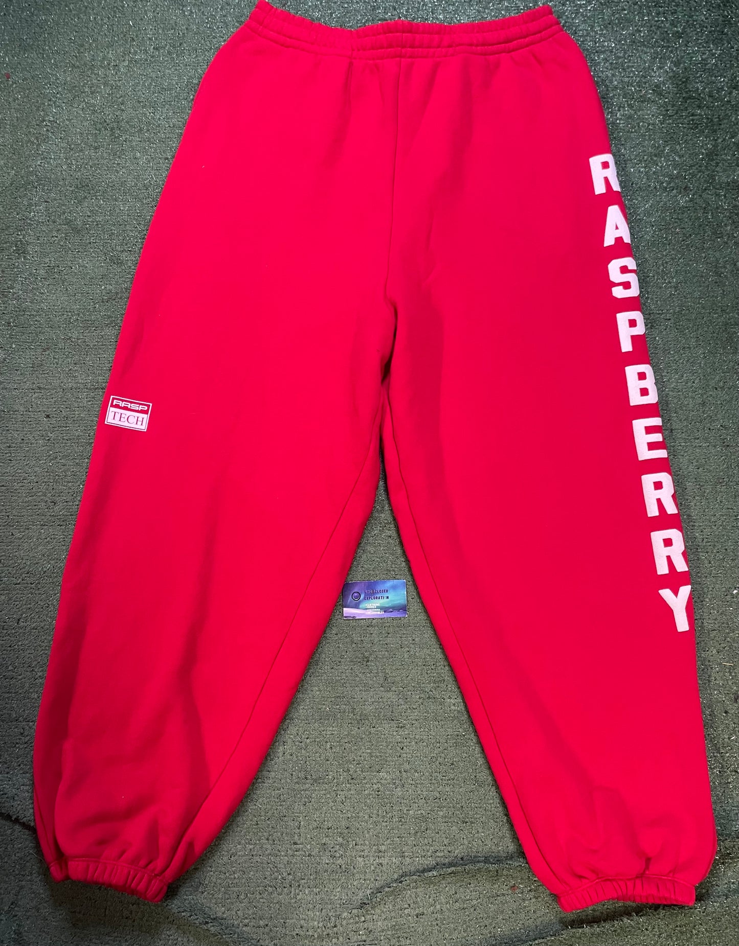GV Gallery red weekday sweatpants