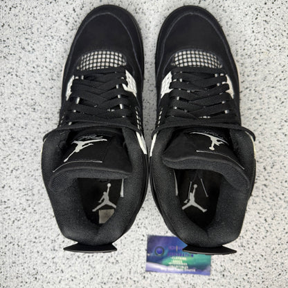 Jordan 4 White Thunder 9 Men/10.5 Women “Preowned”