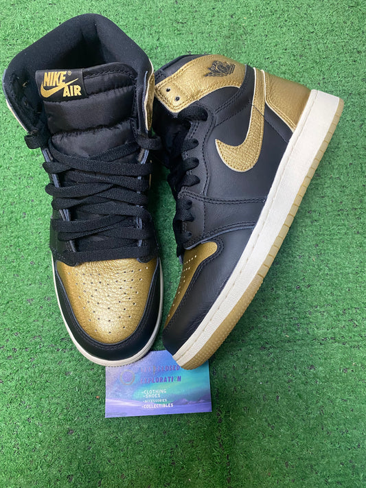 Jordan 1 High black metallic gold