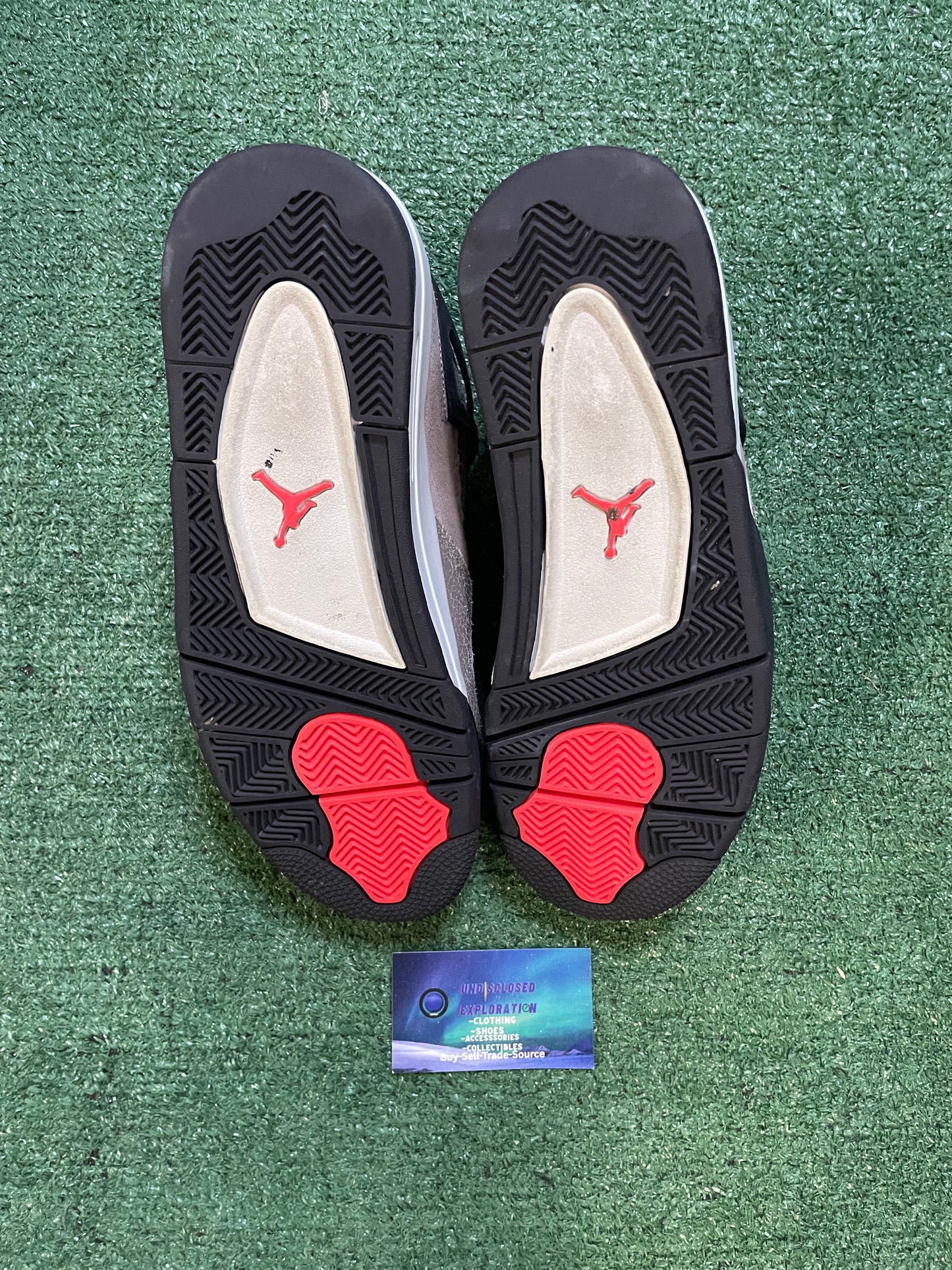 Air Jordan 4 taupe size 10men/11.5women