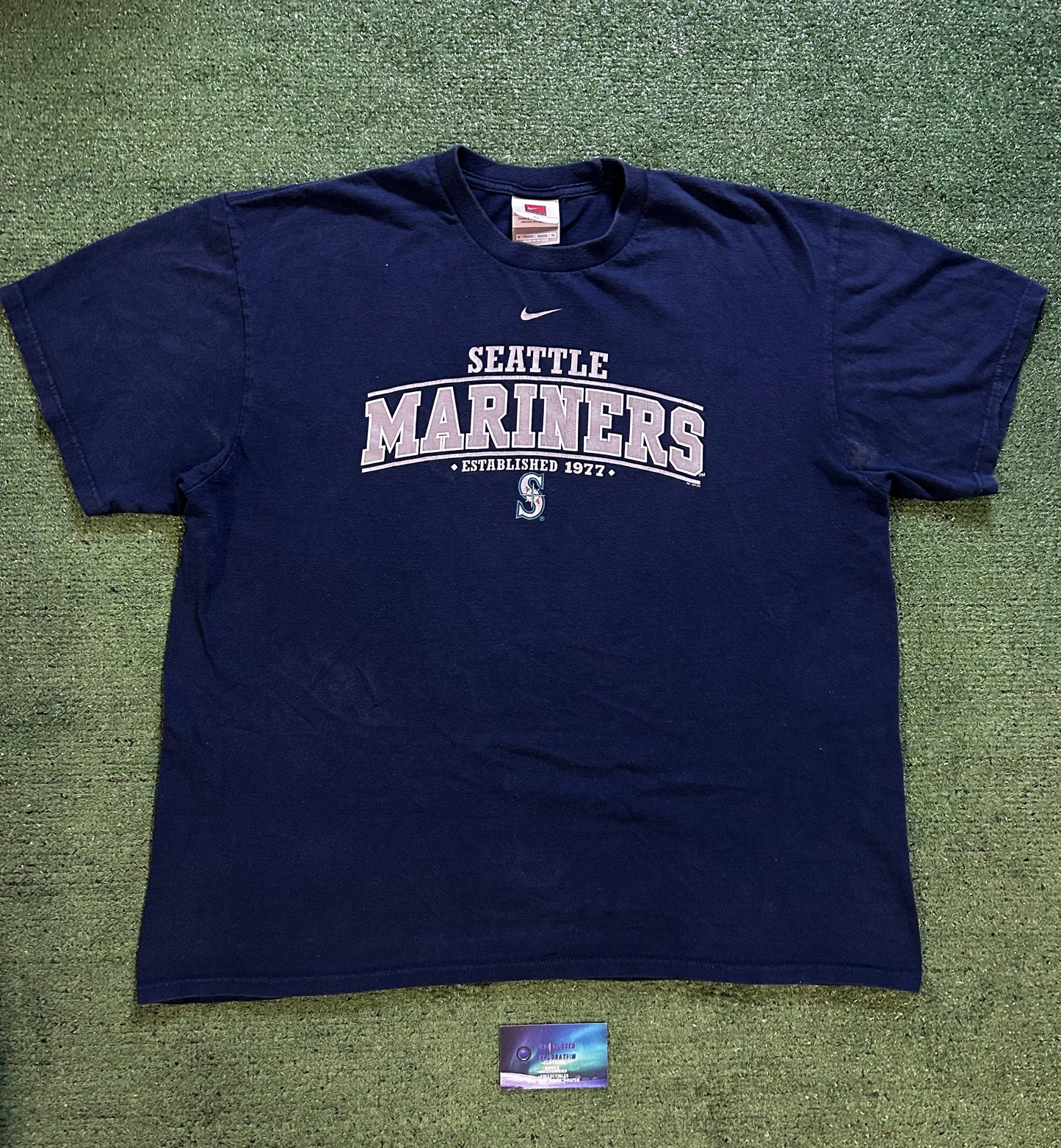 Vintage 1990s Seattle Mariners center swoosh Nike tee
