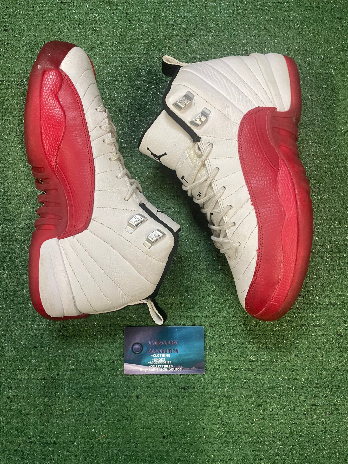Jordan 12 cherry 2023 size 7youth/8.5women