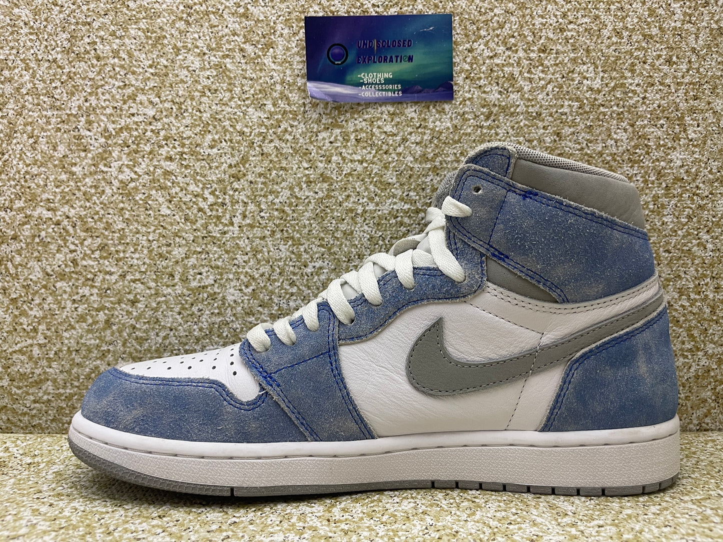 Jordan 1 High Hyper Royal 10 Men/11.5 Women “Preowned”