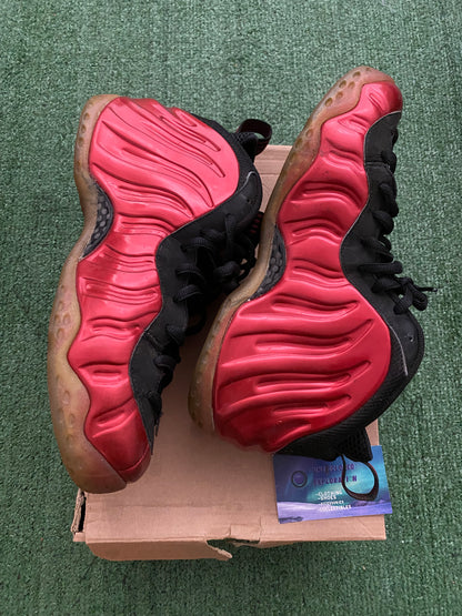 Nike Air Foamposite One metallic red 2012 size 10men/11.5women