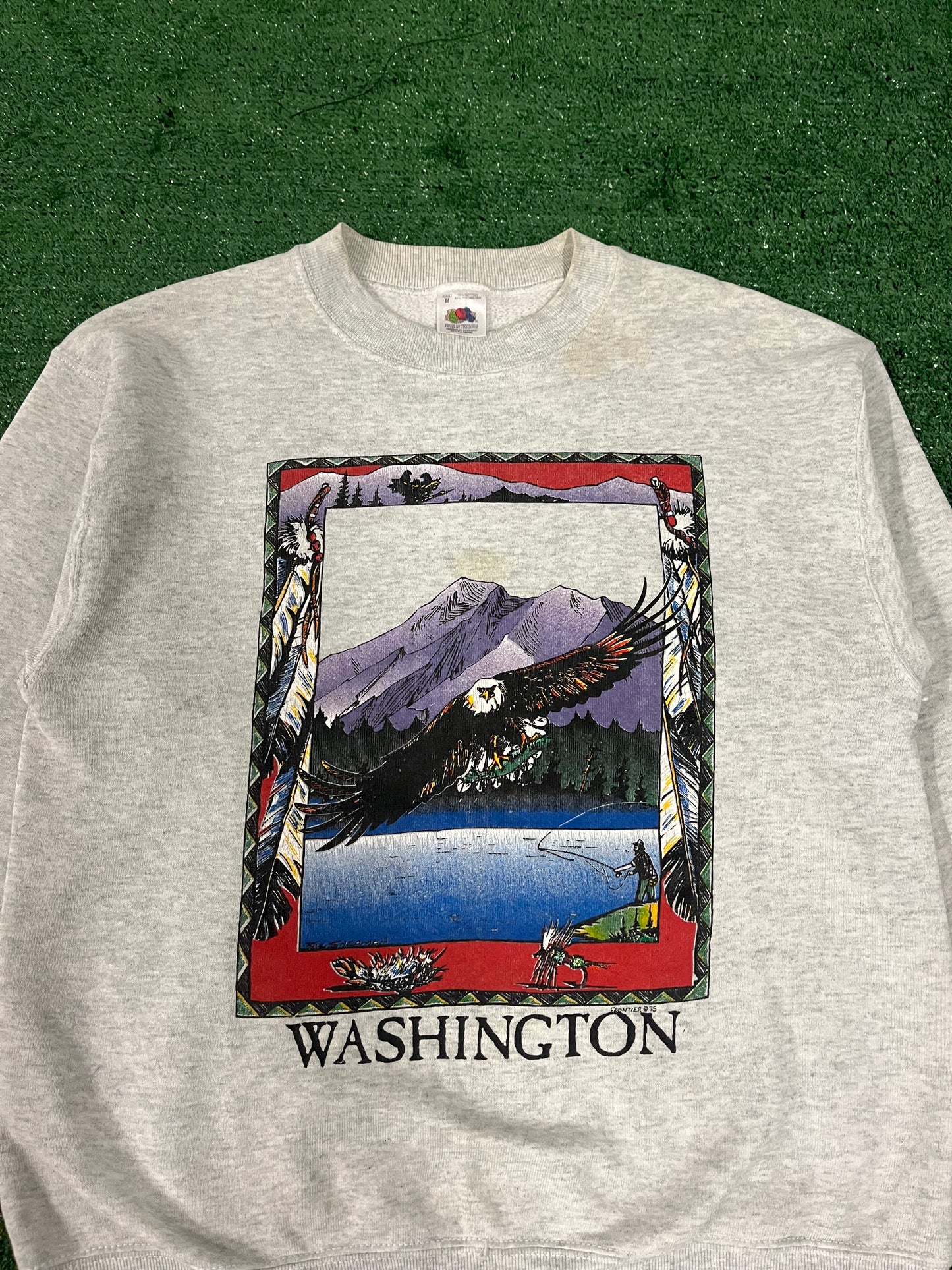 Vintage 1990s Washington state nature crewneck