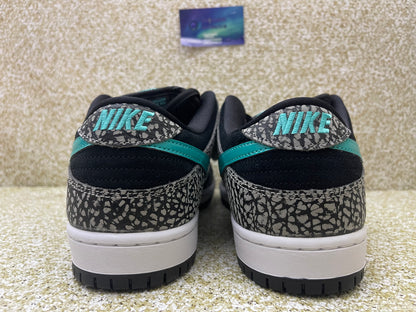 Nike Dunk SB Atmos Elephant