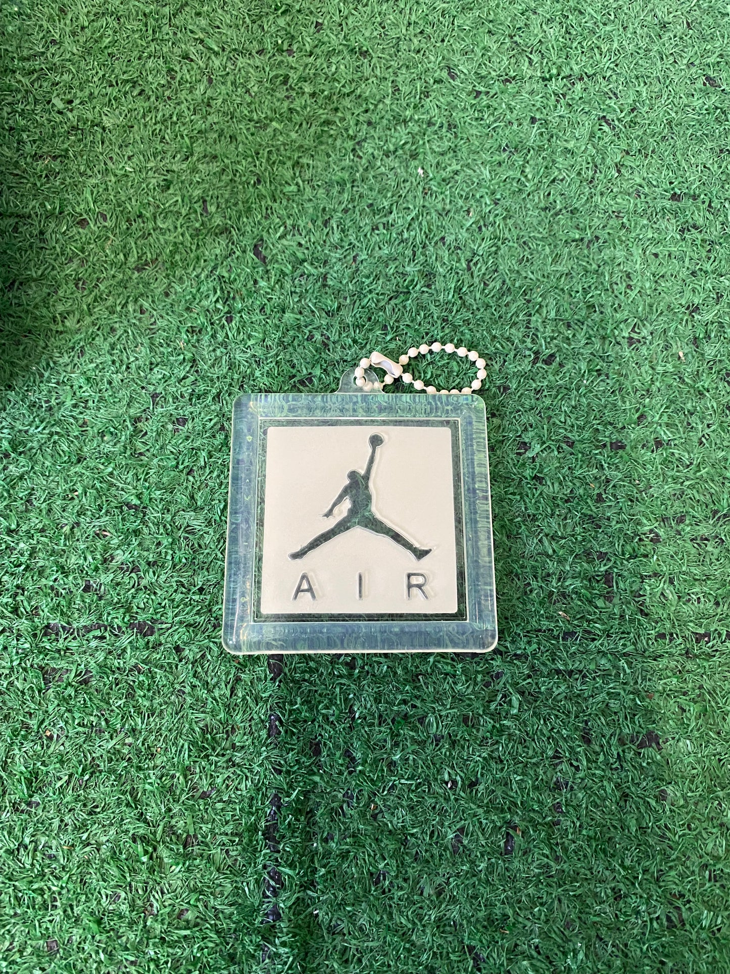 Jordan 4 off white sail size 8.5men/10women