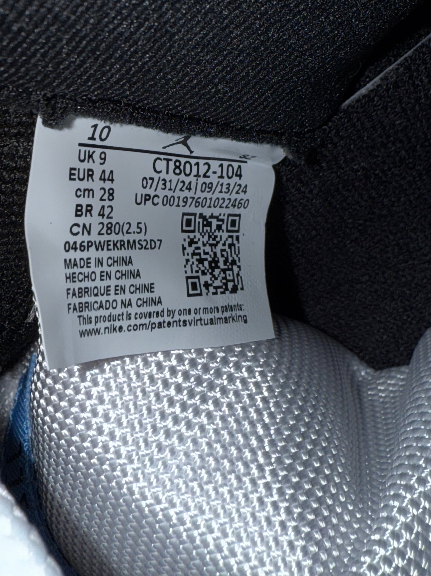 Jordan 11 Legend Blue