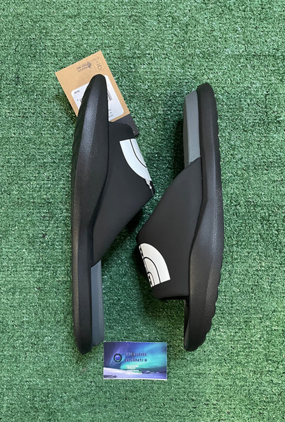 The North Face triarch slide