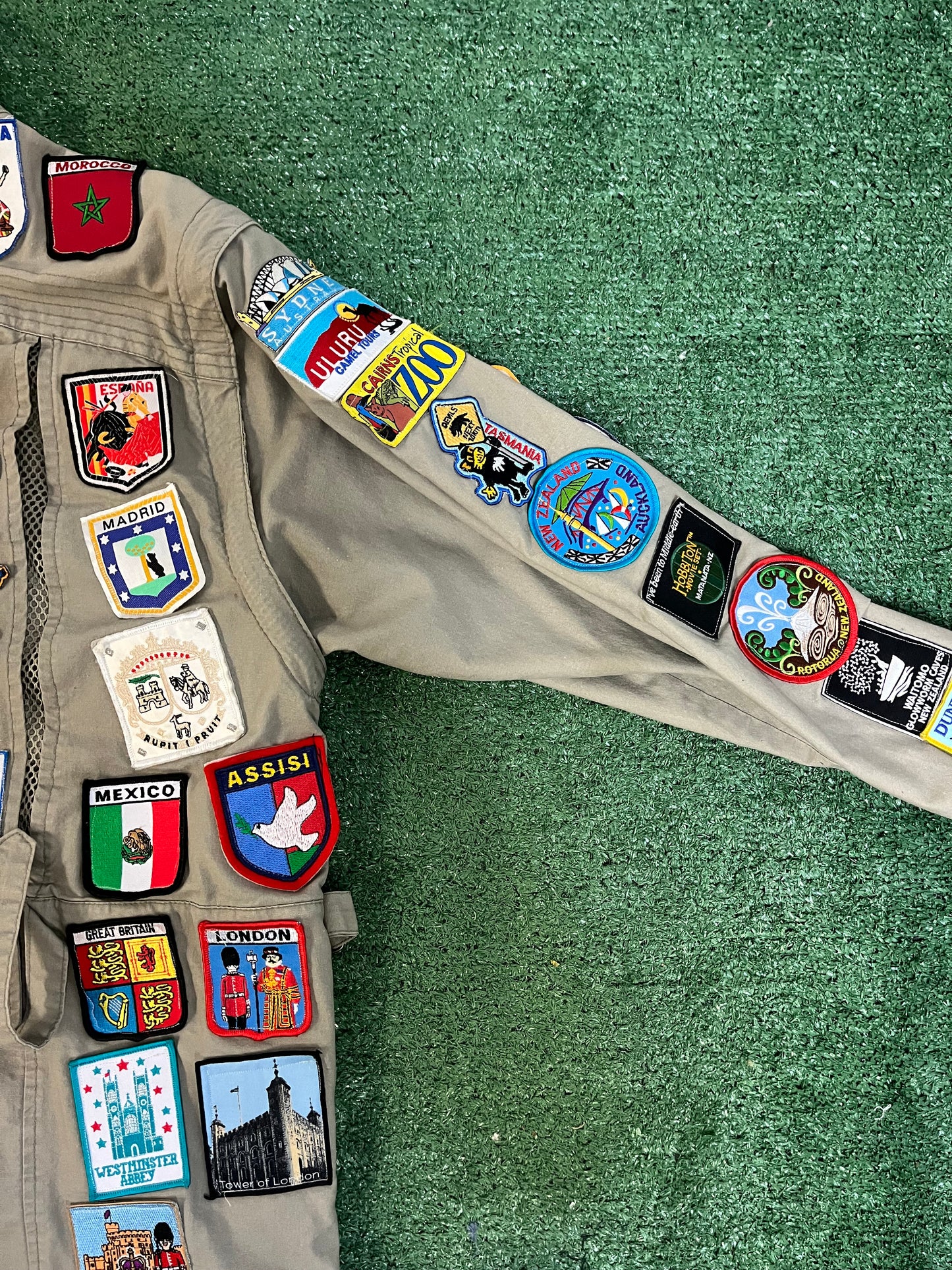 Vintage 1980s tourist patch jacket