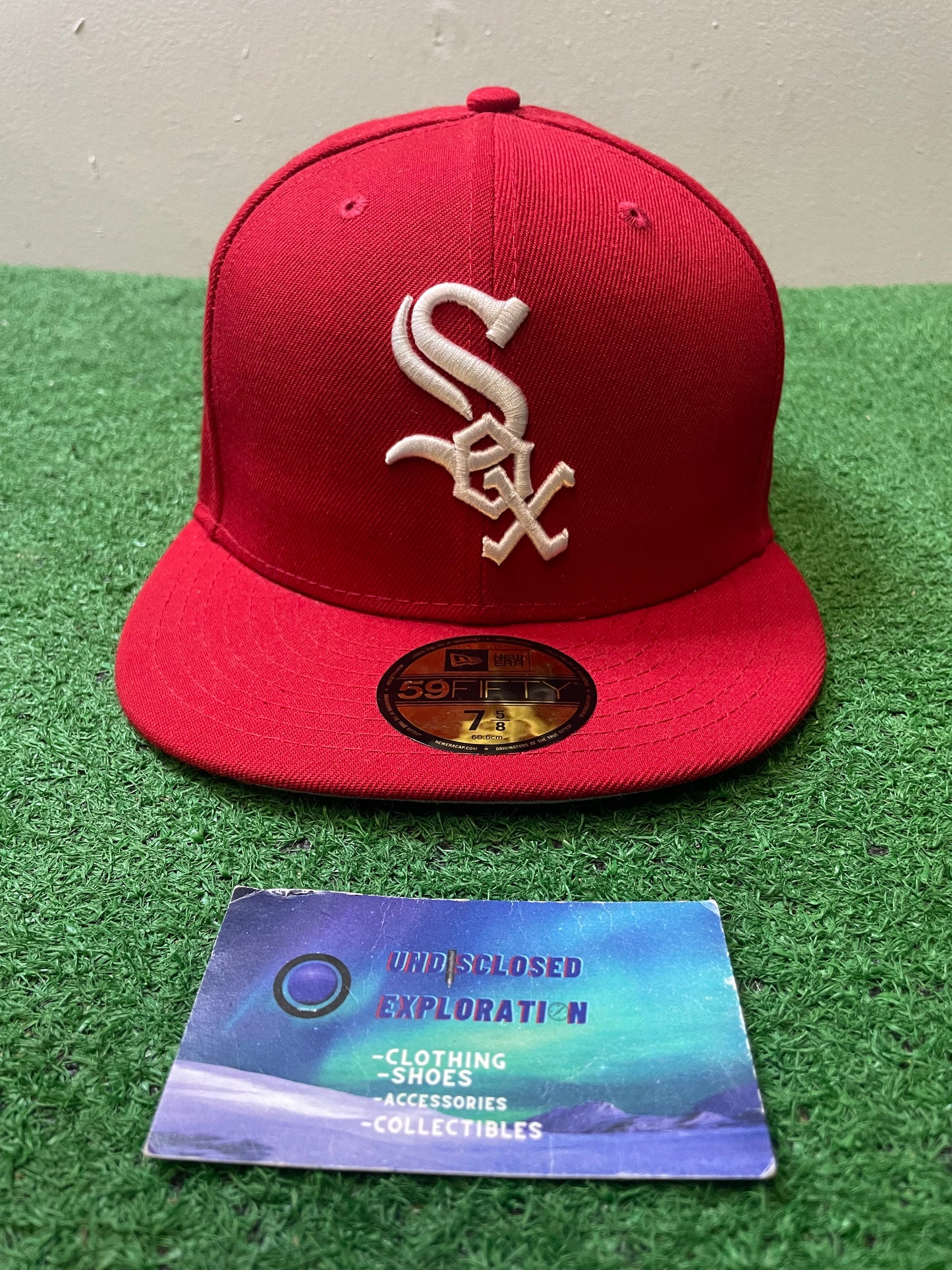 Chicago White Sox white and red fitted hat