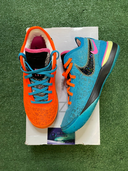 Nike Zoom Lebron NXXT Gen I promise size 9men/10.5women