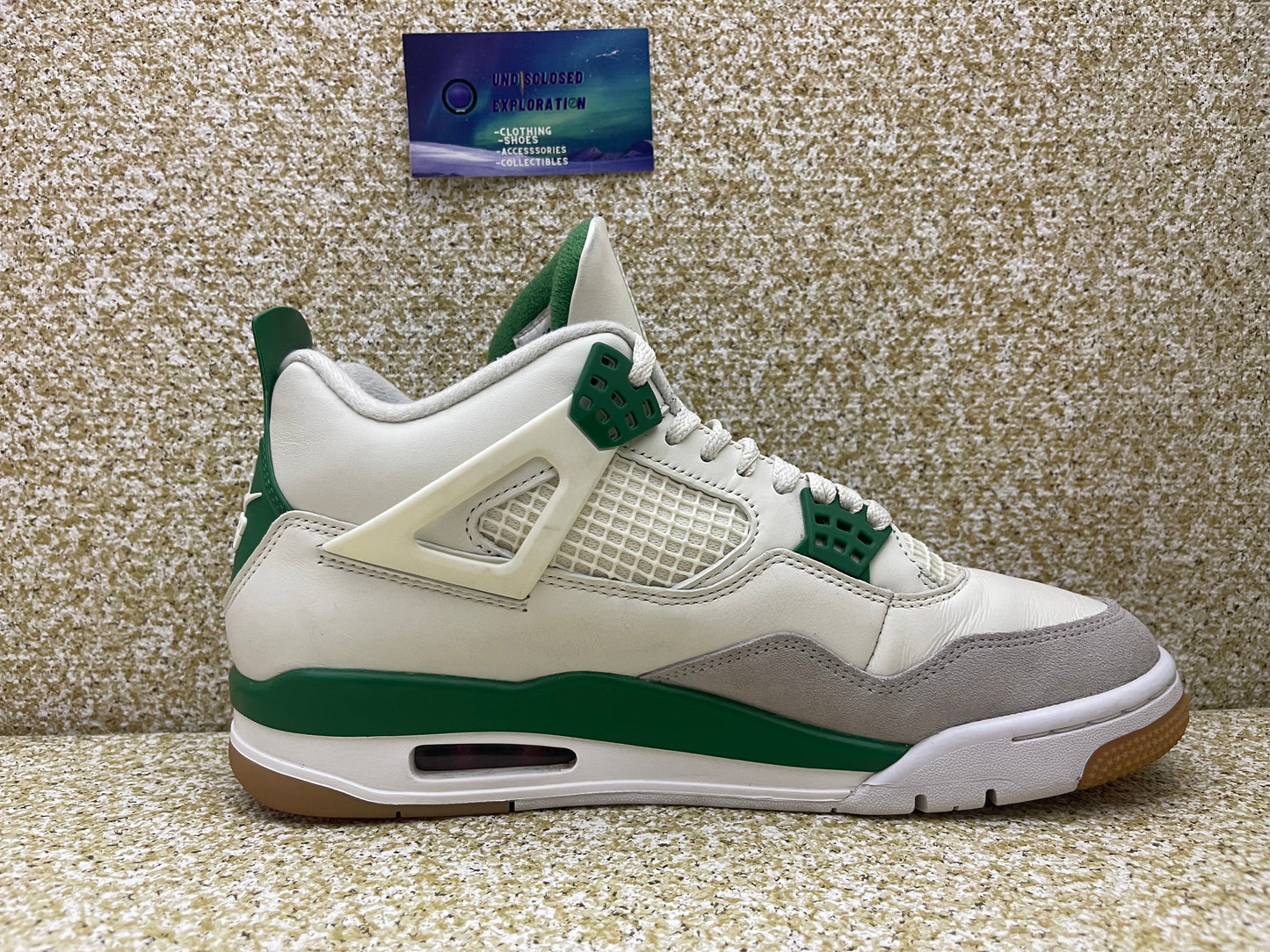 Jordan 4 Pine Green 9.5 Men/11 Women “Preowned”