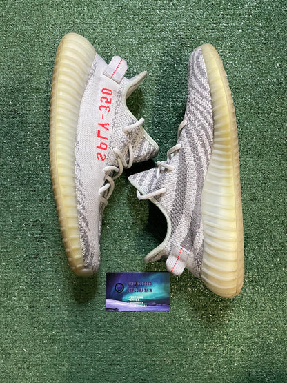 Yeezy boost 350 v2 blue tint size 10men/11.5women