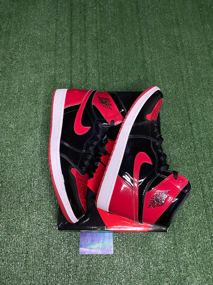 Jordan 1 patent bred size 11.5men/13women