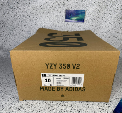 Yeezy 350 Carbon Beluga