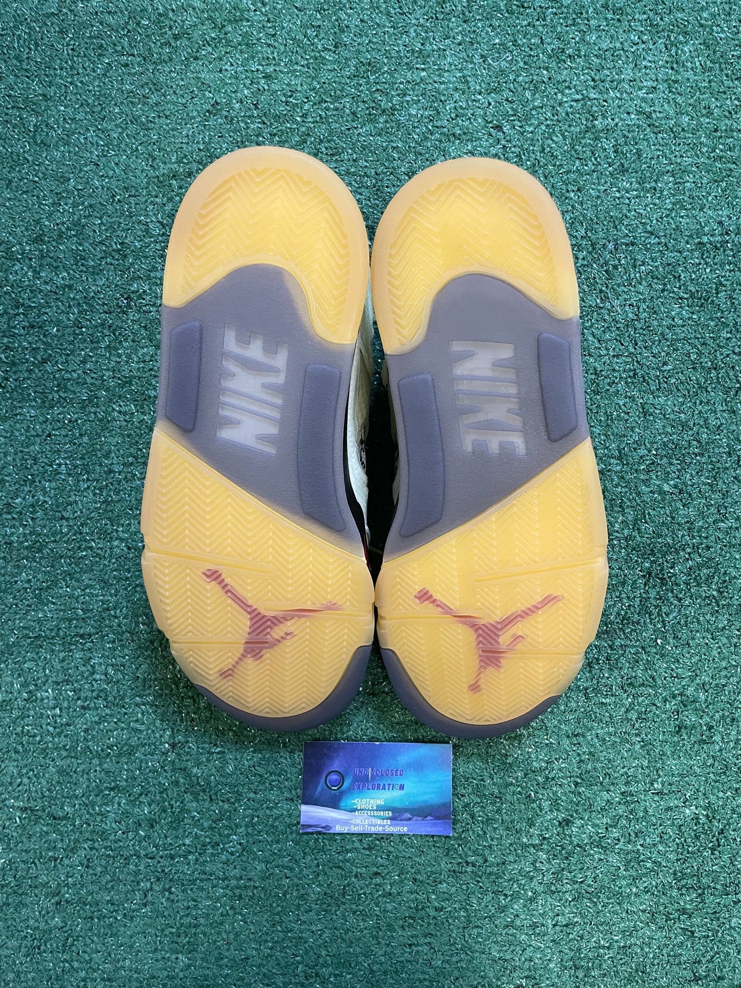 Jordan 5 x Off white sail