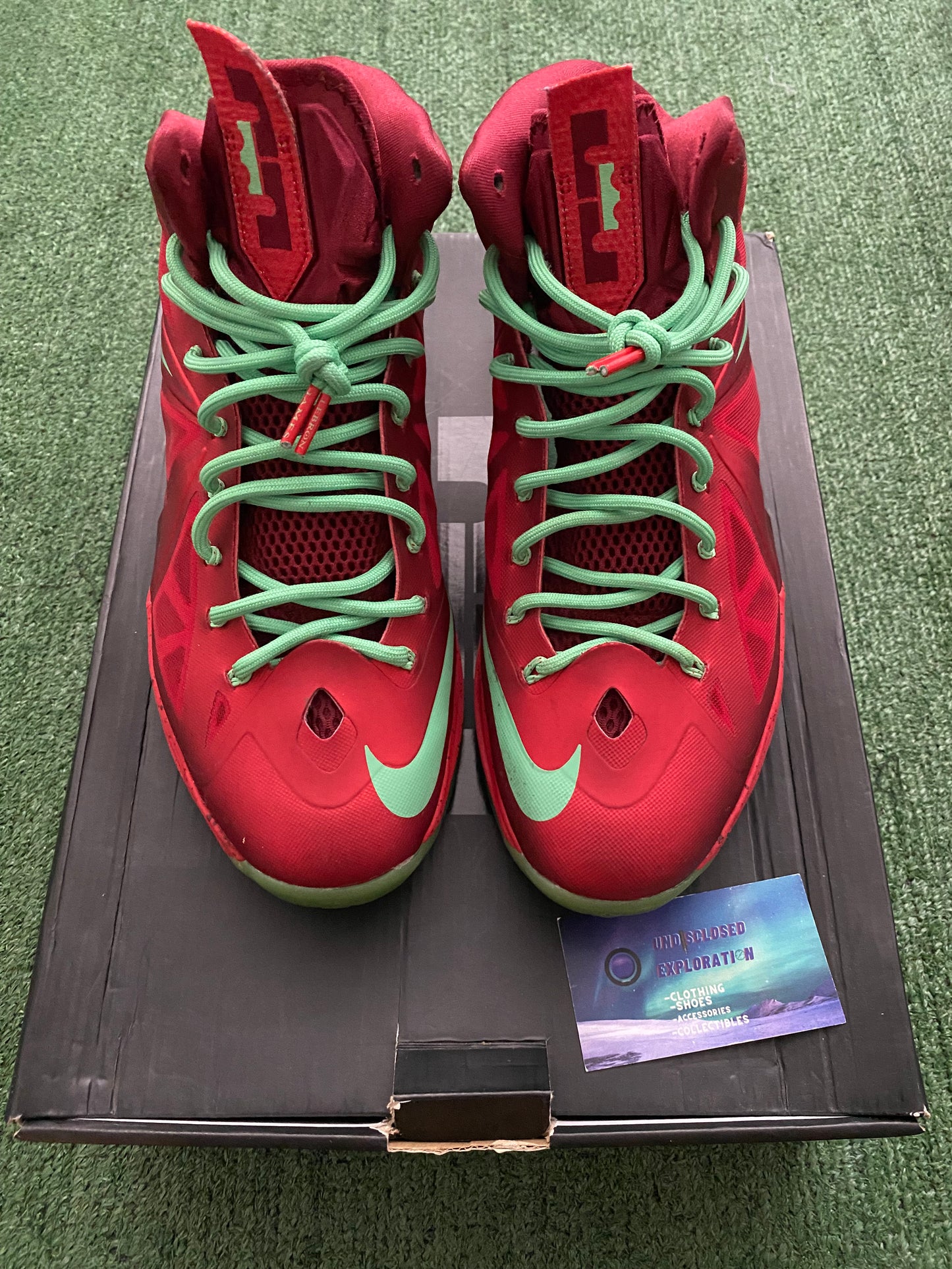 Nike Lebron 10 Christmas size 10.5men/12women